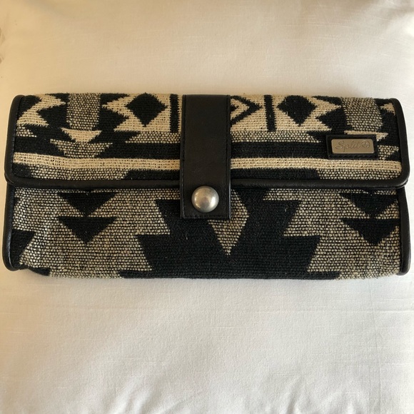 Split 🔥💕Clutch - Picture 2 of 6